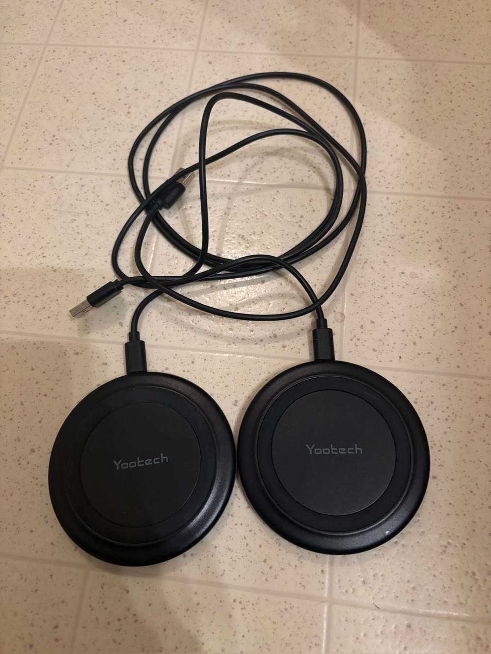 Yootech Dual Wireless Charging Pads - Black
